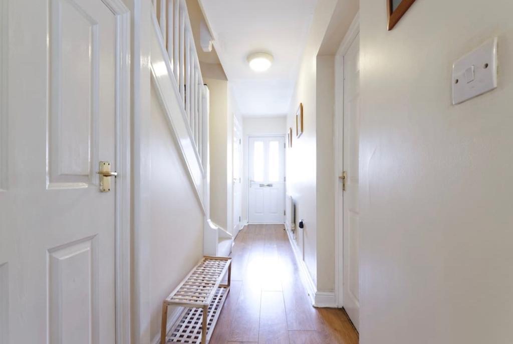 Lynbrook Grove Guesthouse Londra Exterior foto