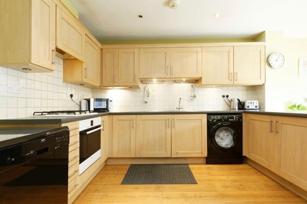 Lynbrook Grove Guesthouse Londra Exterior foto
